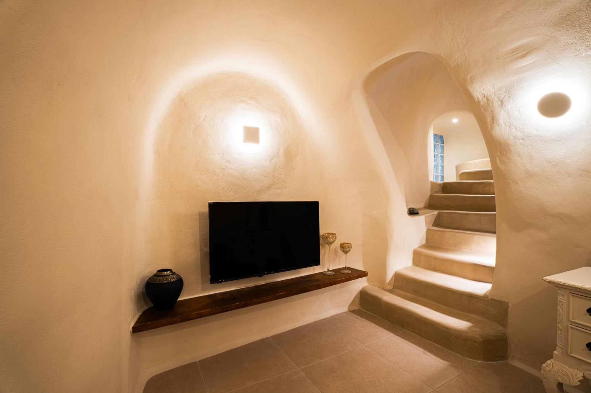 Approxi Cave: 2-Bedroom Retreat Exo Gonia Екстер'єр фото